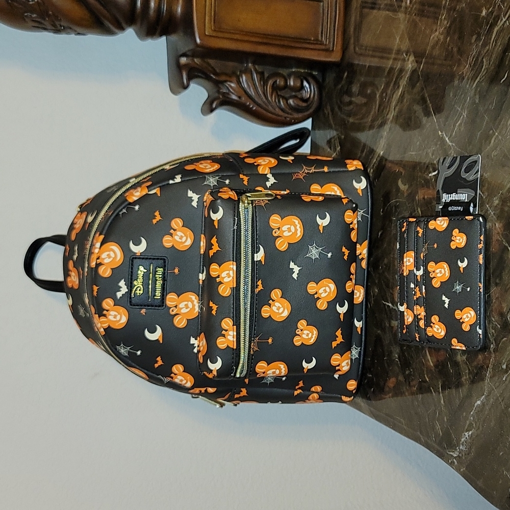 MICKEY HALLOWEEN PUMPKIN LOUNGEFLY & CARD HOLDER